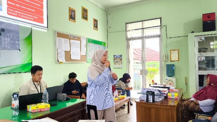 Perkuat Wirausaha Pangan Sejak Sekolah, Dosen Teknologi Pangan Edukasi Guru SMA N 1 Majenang